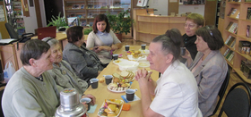 В Рощинской библиотеке участники клуба «Живой родник» подвели итоги лета