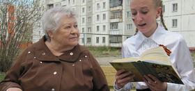 В поселке Рощино прошла акция "Говорим стихами о войне"