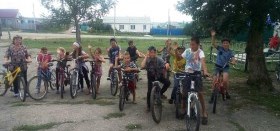 "Крути педали, помогая..." 