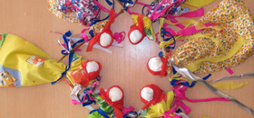 Куколок-маслёнок изготовили в библиотеке п. Рощино