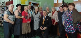 Встреча с писателем В. Удаловым прошла в библиотеке д. Касарги.