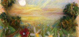 Ромашковое поле нарисовали шерстью читатели Центральной библиотеки