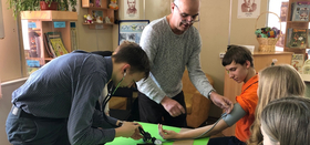 Мы можем помочь первыми