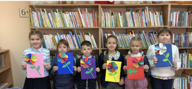 "Подарок маме своими руками." в Мирненской библиотеке