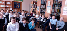 "Космос далёкий и близкий" в Кременкульской библиотеке.