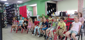 "Драгоценный запас детства" в Полетаевской библиотеки