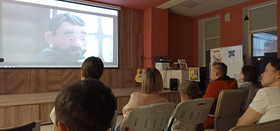 Старый дед и внучек